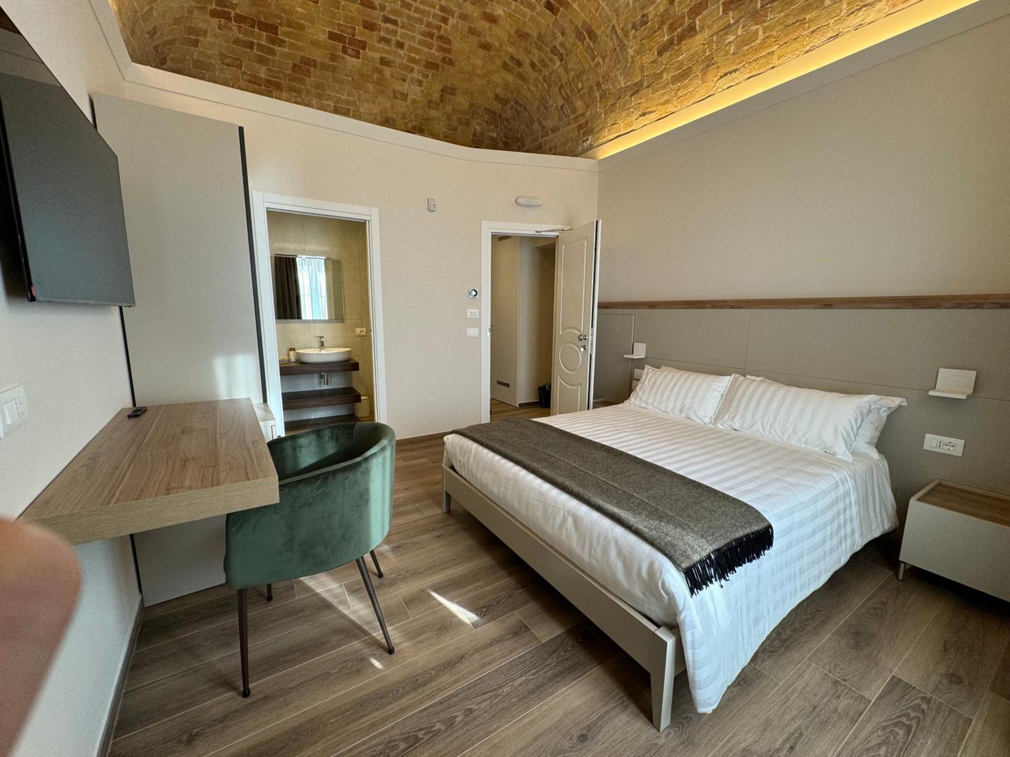 B&B Palazzo Croghan Torre Maggiore Εξωτερικό φωτογραφία